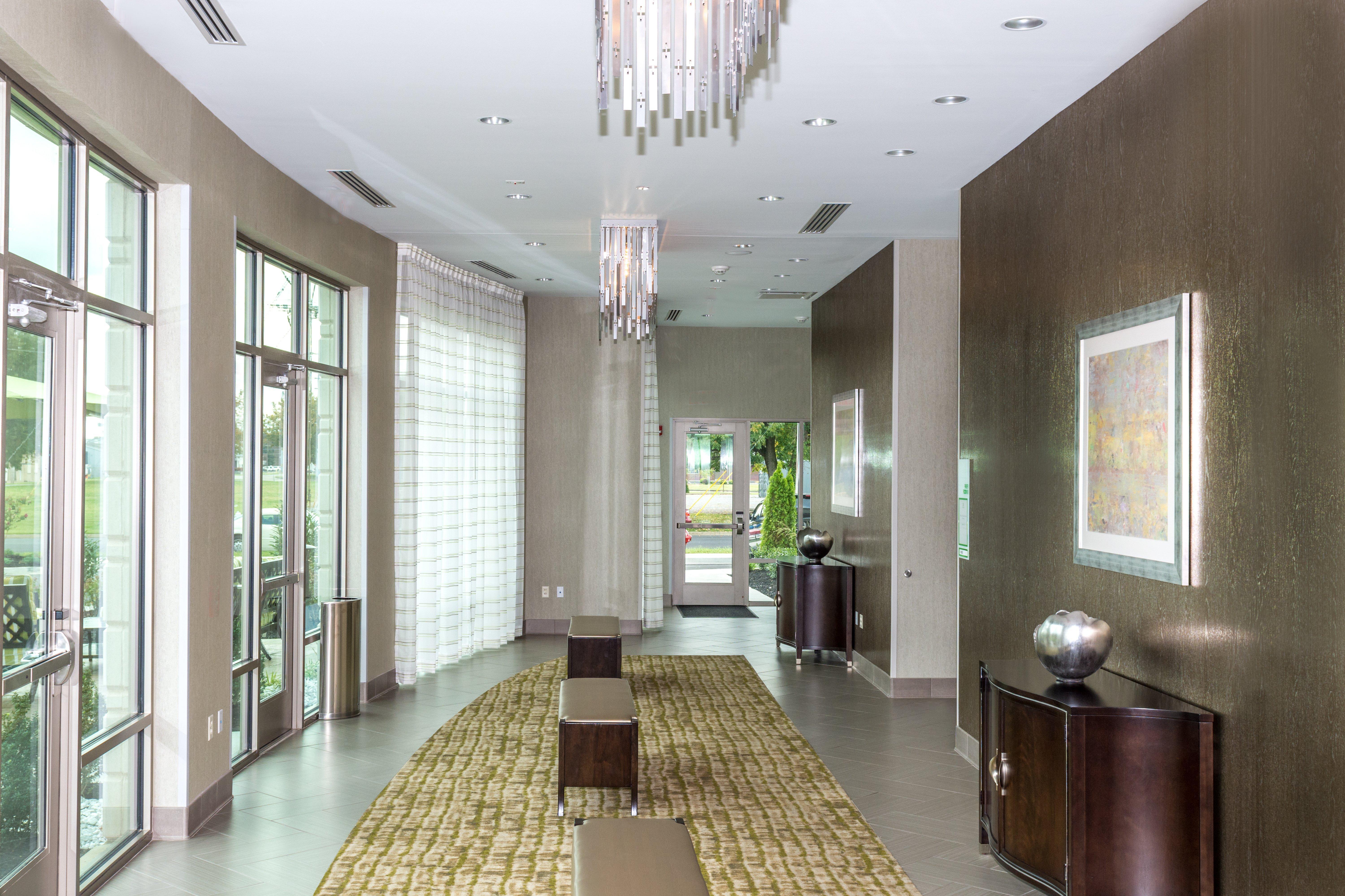 Holiday Inn Lexington - Hamburg By Ihg Екстер'єр фото