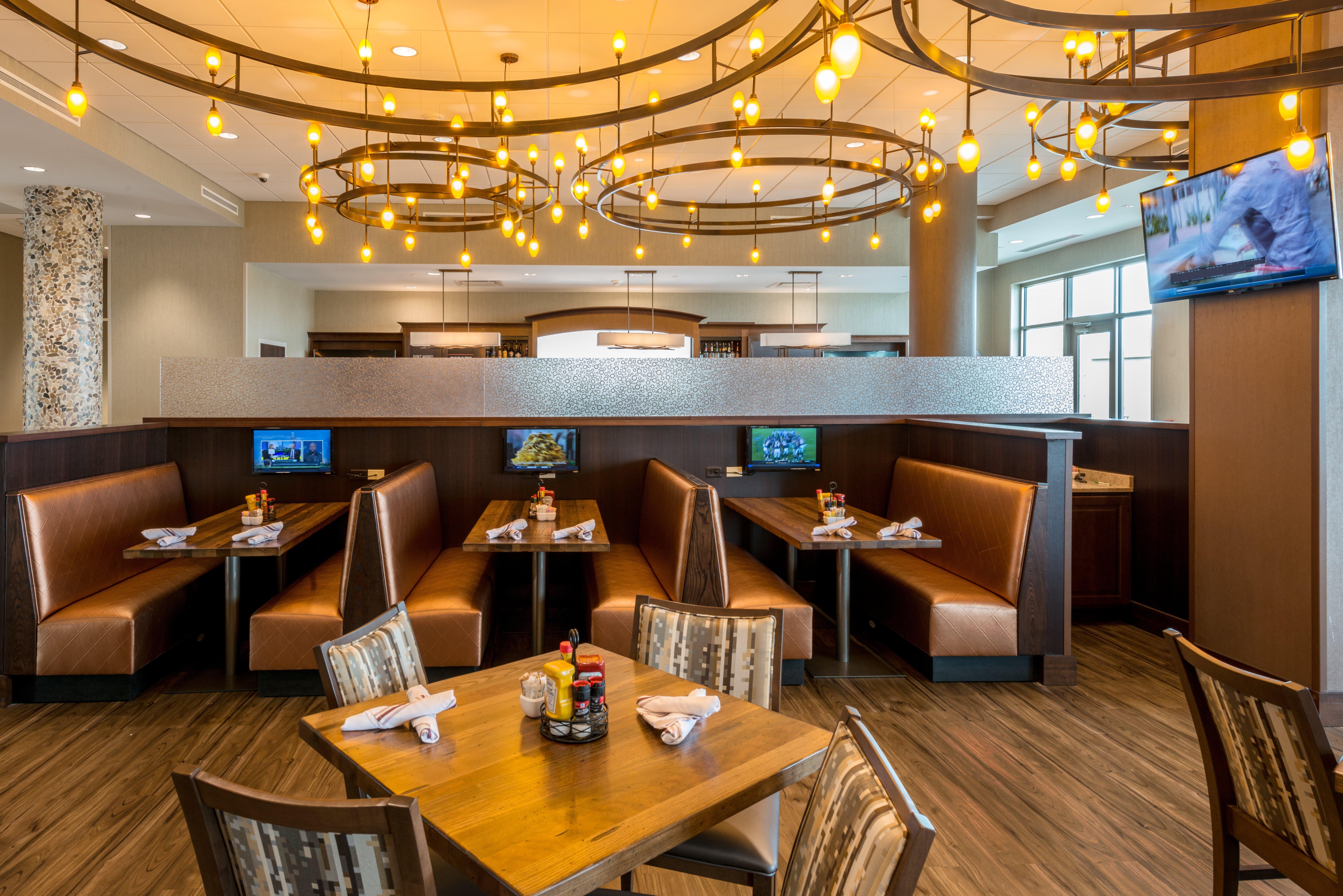 Holiday Inn Lexington - Hamburg By Ihg Екстер'єр фото