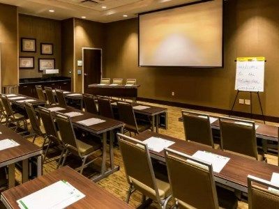 Holiday Inn Lexington - Hamburg By Ihg Екстер'єр фото
